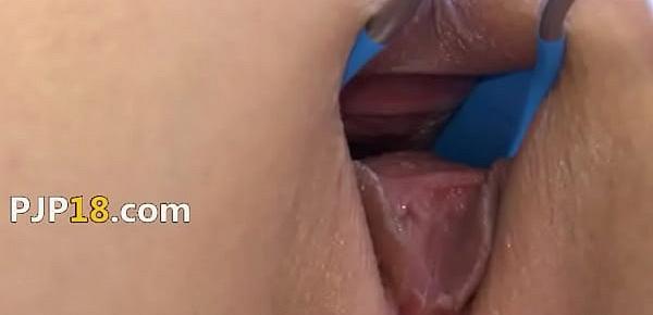  Gyno vibrator and pussy gapped very hard